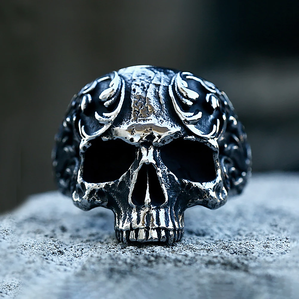 Doomspire Carved Ring