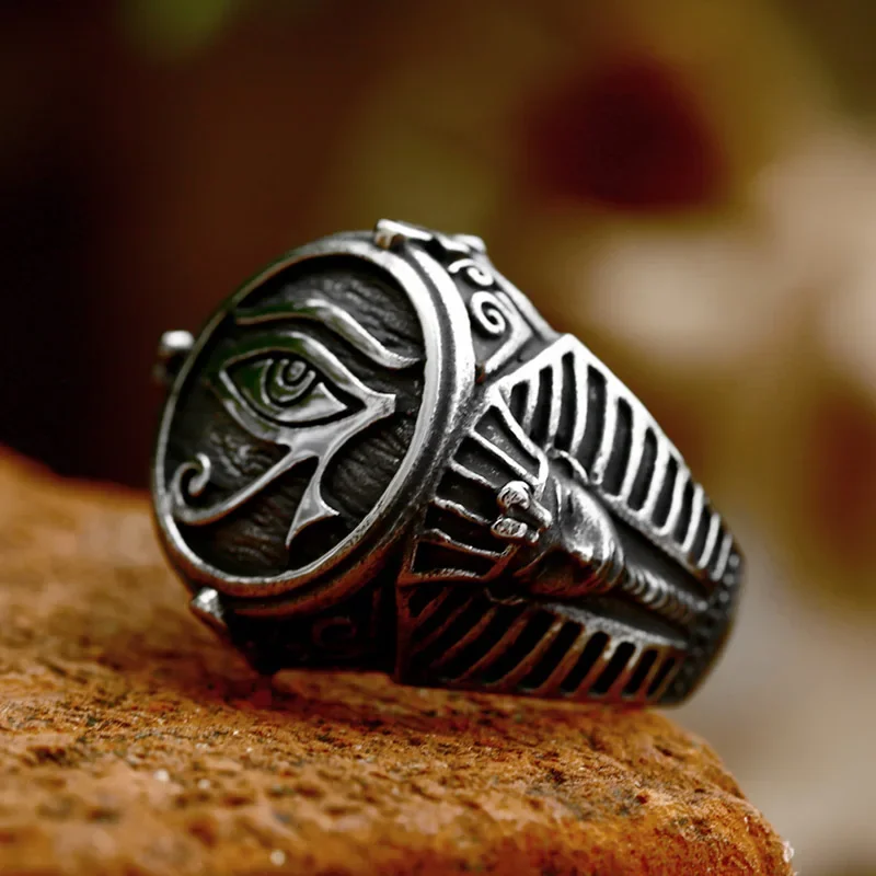 Horus Ring β Ancient Pharaoh Script & Mystical Symbol